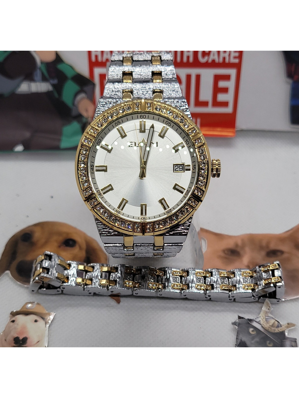 400 Elgin Mens Two-Tone Quartz Watch Silver Dial Date Gem-Set Bezel Box